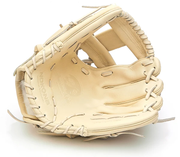 11.25 Inch Nokona AmericanKIP Select A-200 Blonde Youth Baseball Glove 4 11.25 Inch Nokona AmericanKIP Select A-200 Blonde Youth Baseball Glove - Image 2